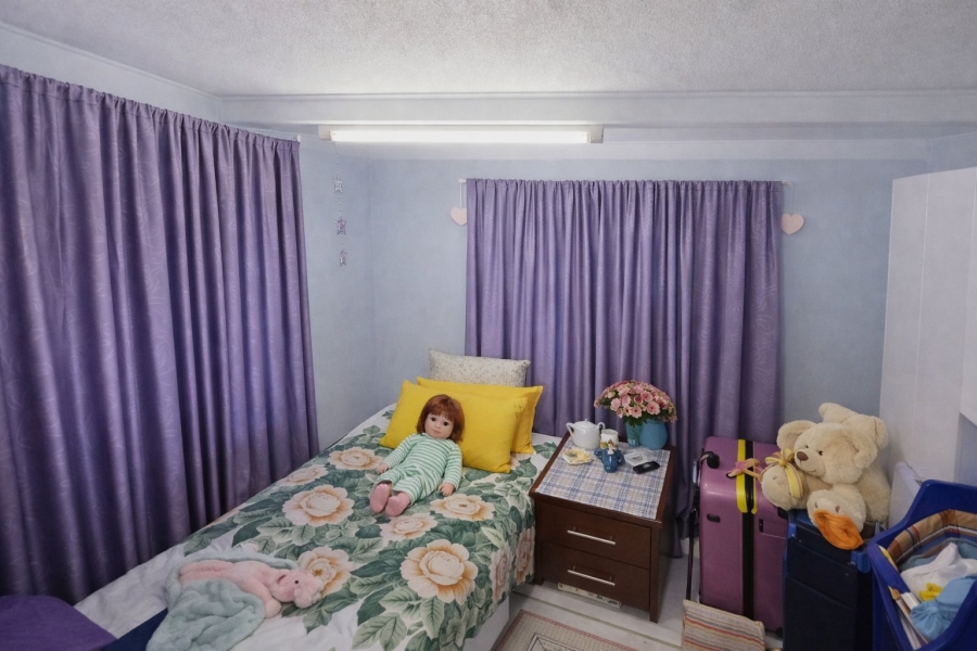 5 Bedroom Property for Sale in Bothasig Western Cape